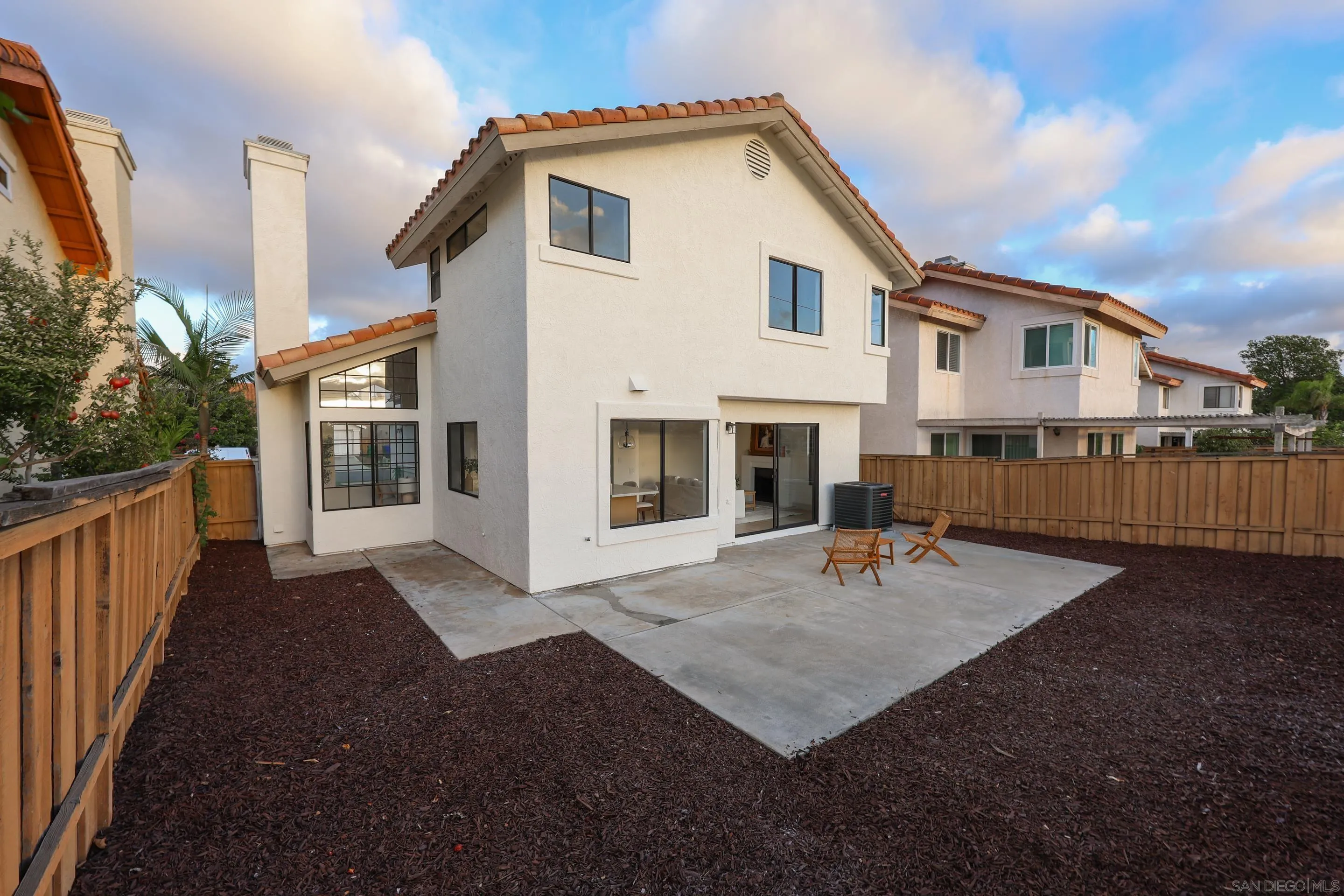 https://cdn.realtyfeed.com/cdn/127/250040819/ddc214361641ae9be55cfe584360f006.webp