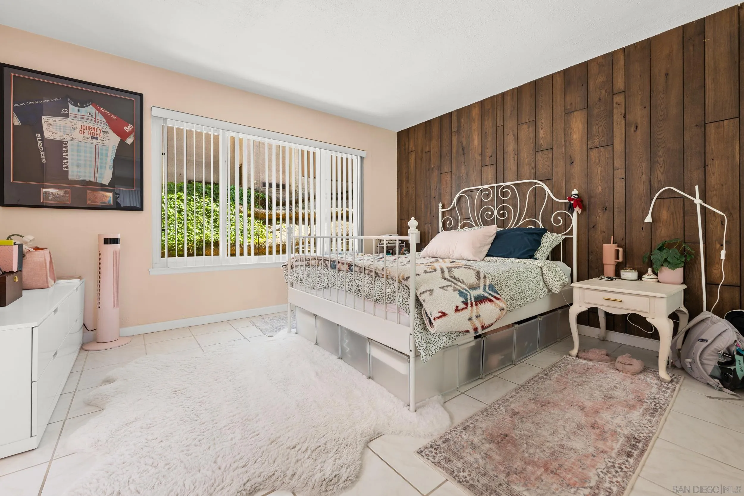 https://cdn.realtyfeed.com/cdn/127/250040826/388eb2bea515116fa2d021ca88fcbd37.webp