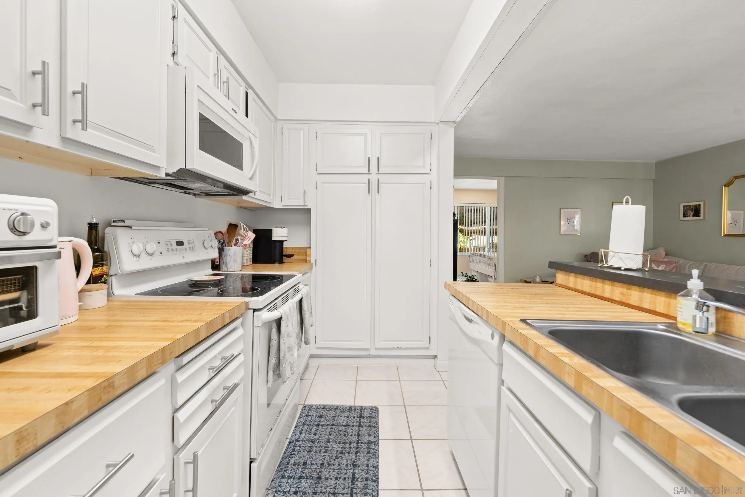 https://cdn.realtyfeed.com/cdn/127/250040826/c08f417733f8f2a616cf48d8f2ee87b9.webp