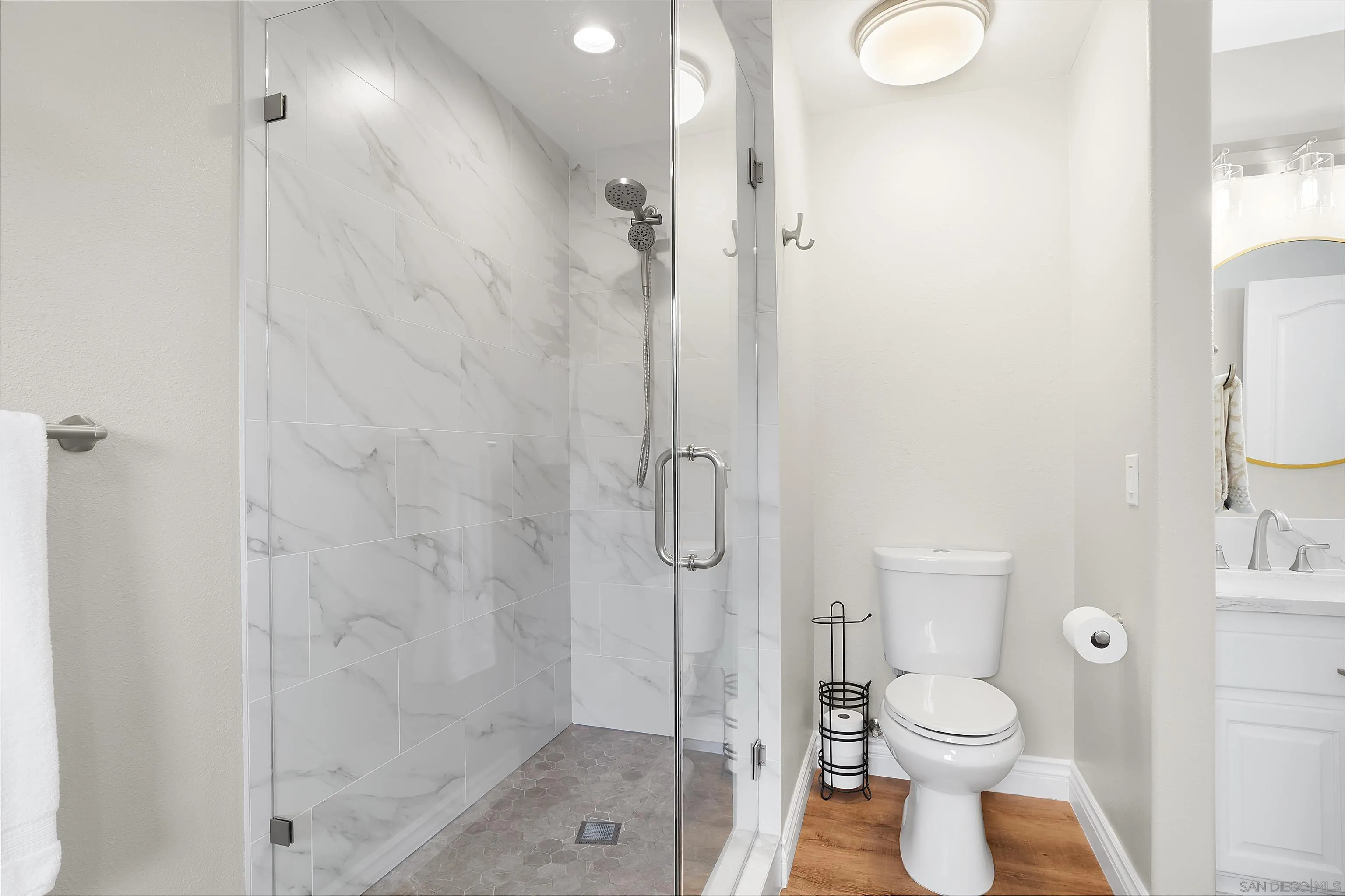 https://cdn.realtyfeed.com/cdn/127/250040828/45076bef355e47f9beaaf43f9daeeadf.webp