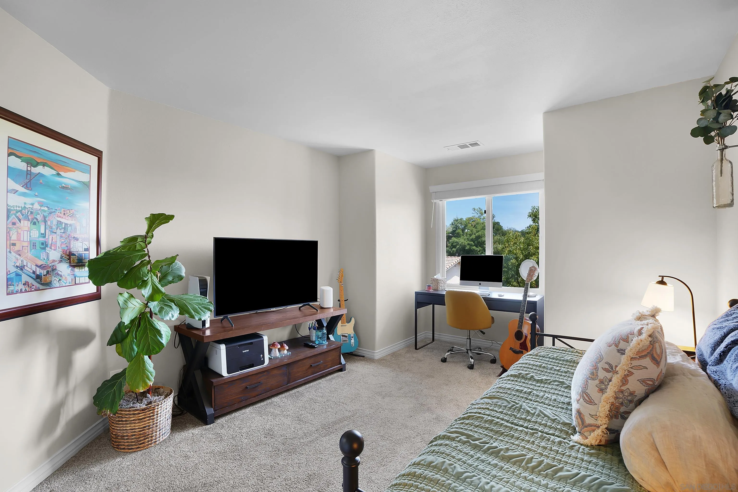 https://cdn.realtyfeed.com/cdn/127/250040828/d6815207154798267cd9ba3d39540fc0.webp
