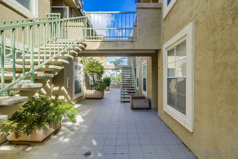 Photo #6: 250040830 Listing 