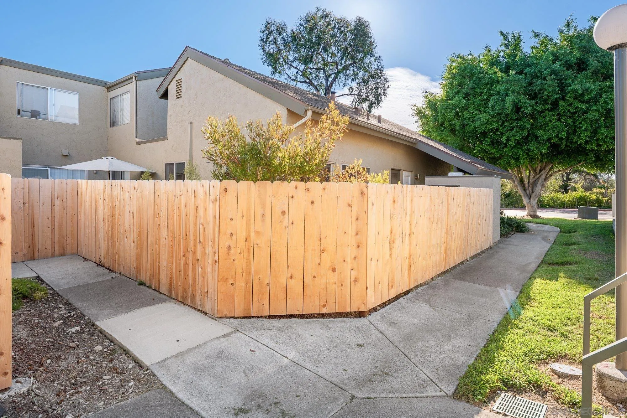 https://cdn.realtyfeed.com/cdn/127/250040832/9710f024c1baf55ea672e9328513f4ae.webp