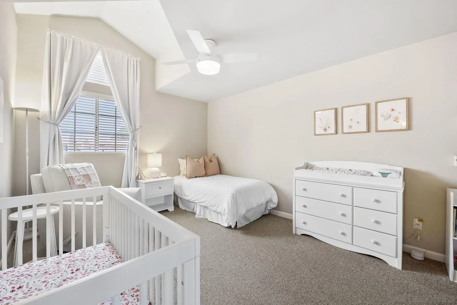 https://cdn.realtyfeed.com/cdn/127/250040835/21a89a6c68d8fa0446875b72a6b6f364.webp