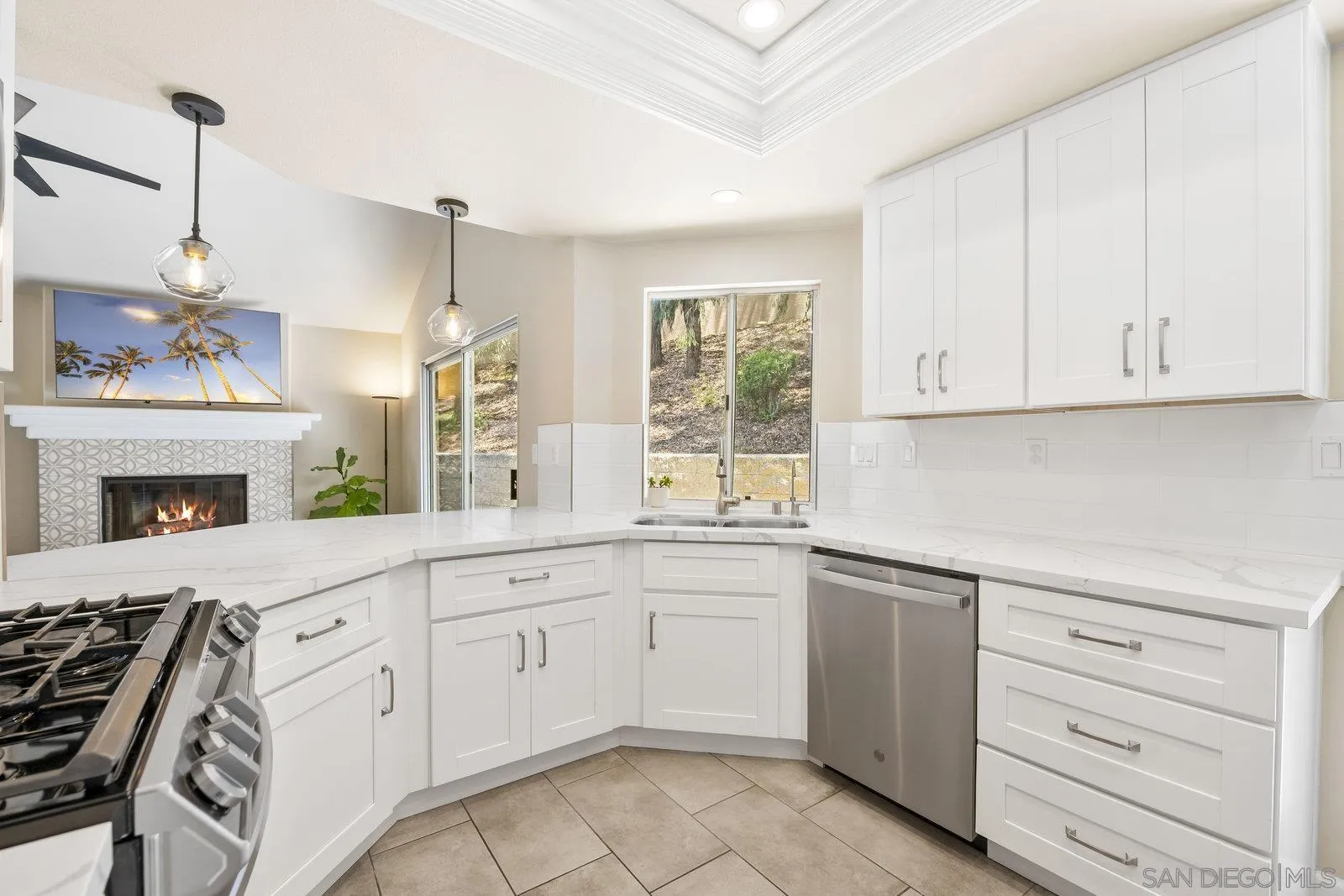 https://cdn.realtyfeed.com/cdn/127/250040835/b9de7f8467c82f56d600bc1e12036013.webp