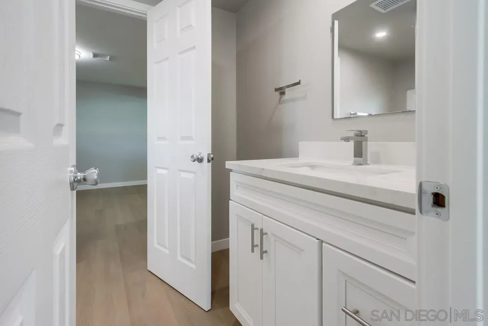 https://cdn.realtyfeed.com/cdn/127/250040838/350f31c2f1eead80f9e6be9a60ede9c0.webp