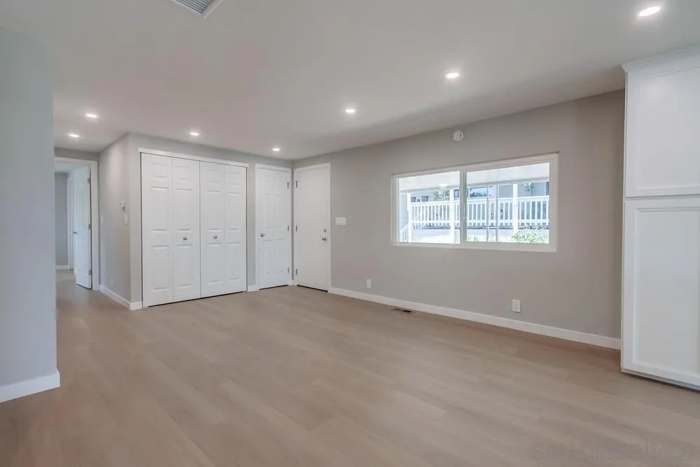 https://cdn.realtyfeed.com/cdn/127/250040838/9e550394a7156c51a93b45c6f8e6e90b.webp