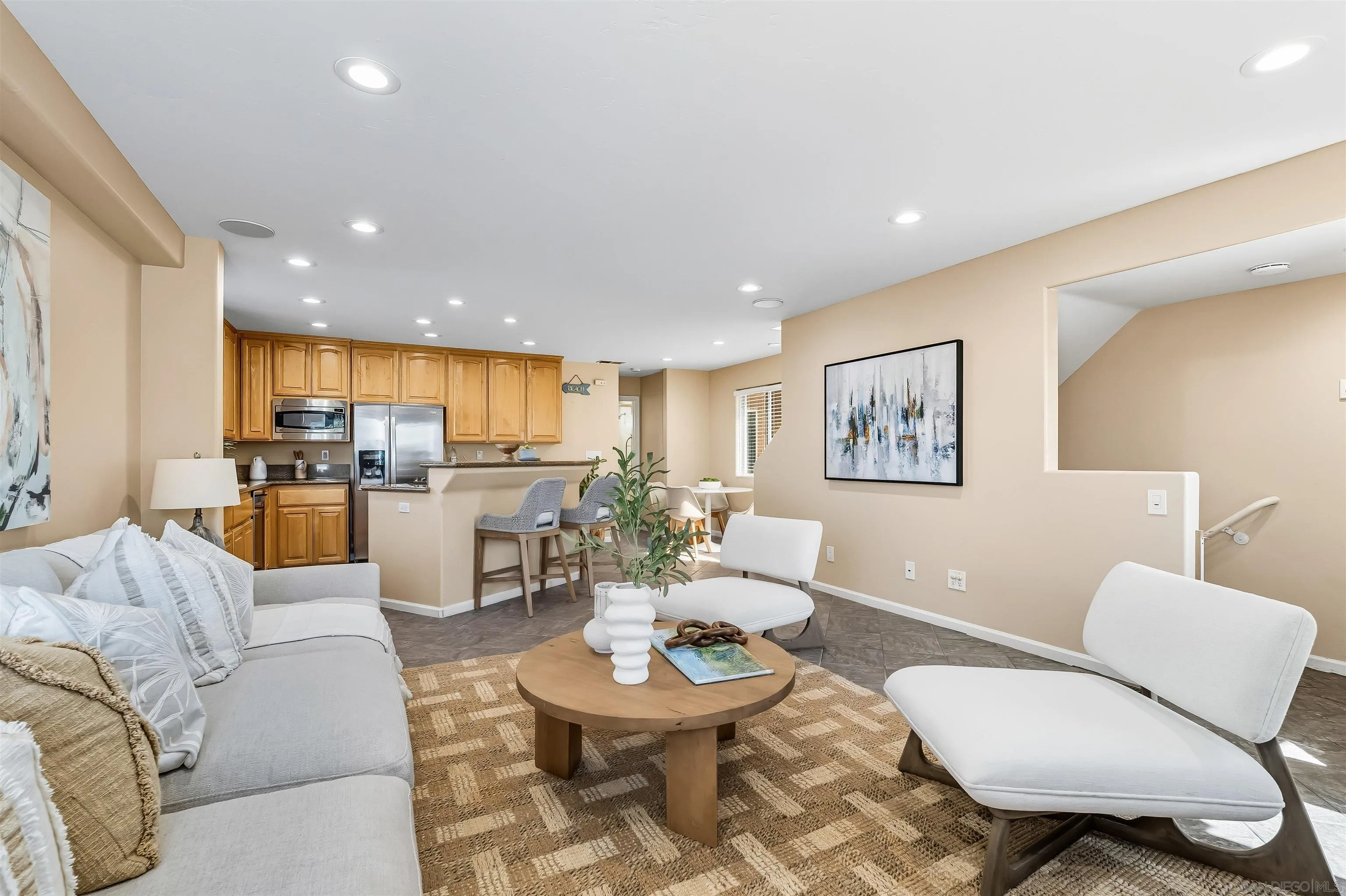 https://cdn.realtyfeed.com/cdn/127/250040847/8479f77ec0f111dfbe892aa16c0dd872.webp