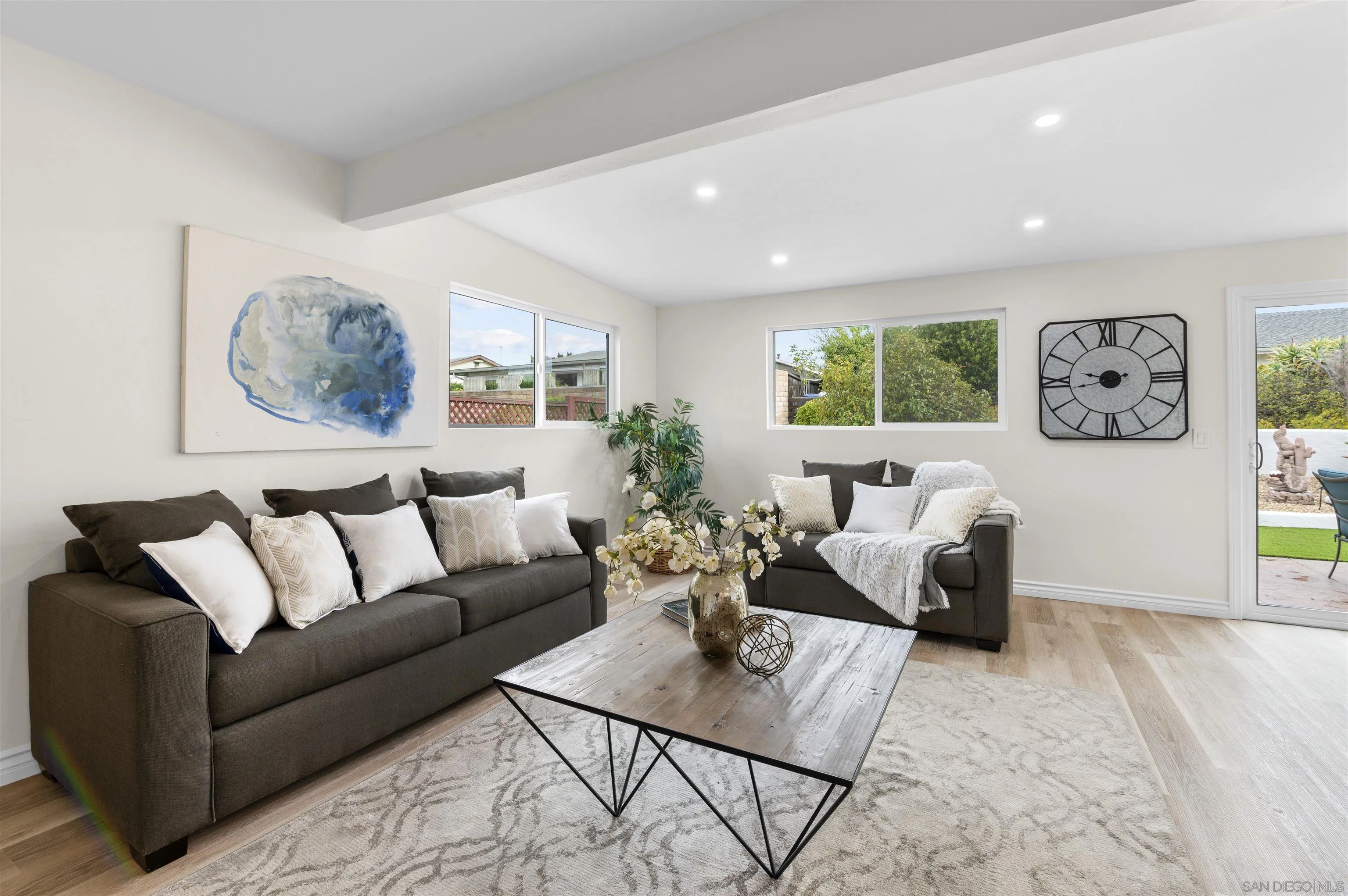 https://cdn.realtyfeed.com/cdn/127/250040852/4d763917e16591d490b9f47bdf2609e7.webp