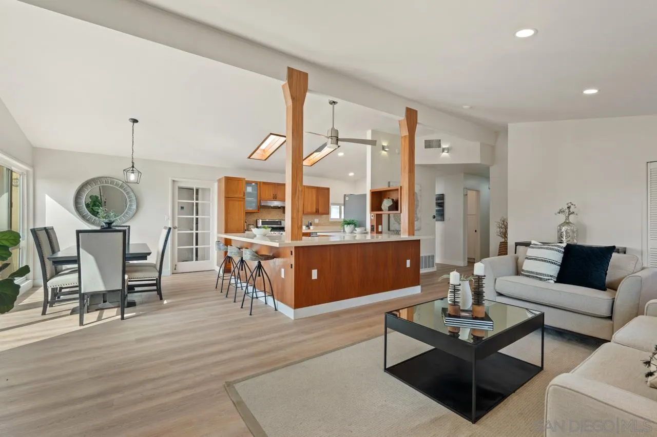 https://cdn.realtyfeed.com/cdn/127/250040853/85996b48a750ab10e687b12892874ec2.webp