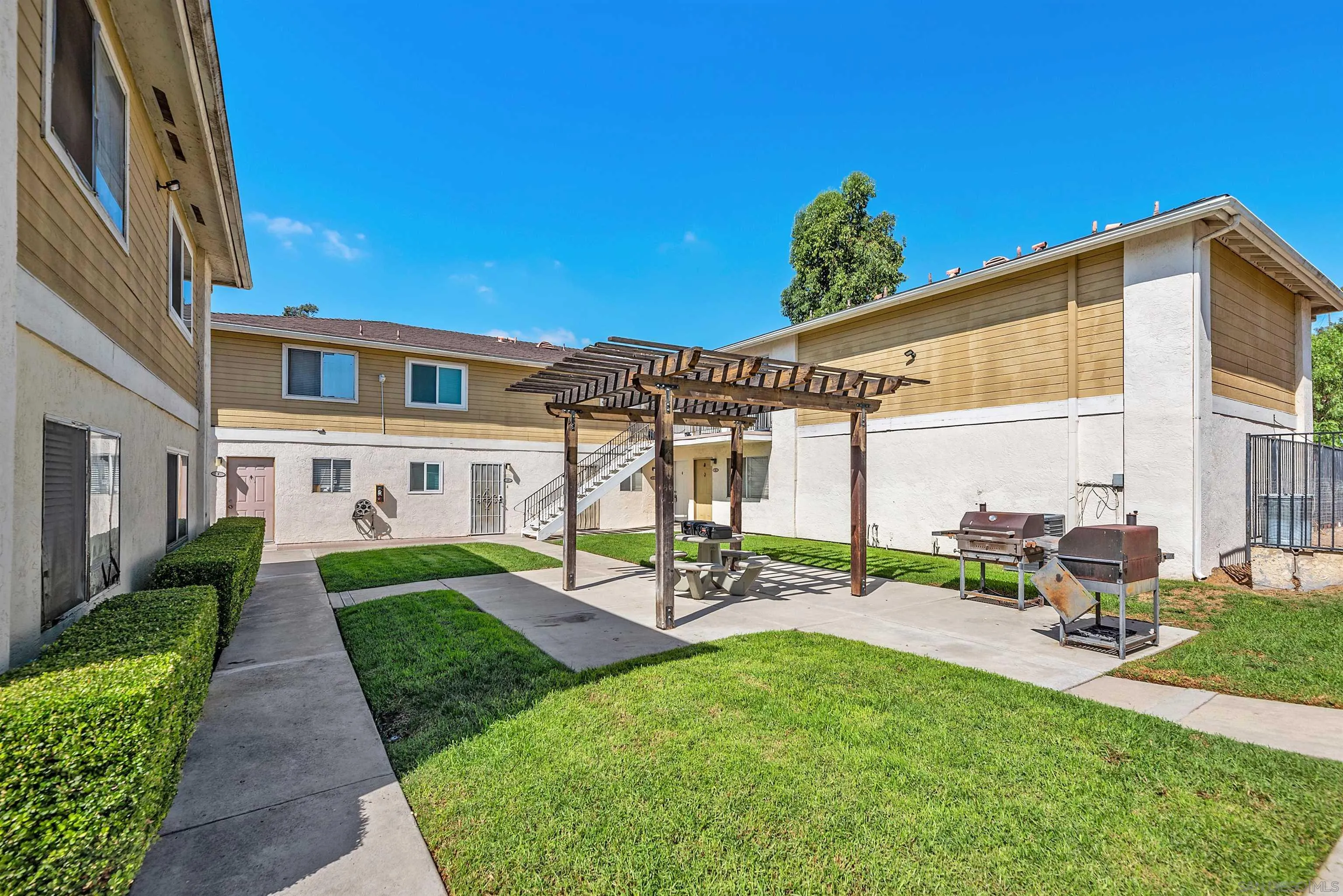 https://cdn.realtyfeed.com/cdn/127/250040854/c595d8433f45937fde89a43b8751c5a0.webp