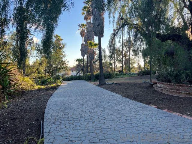 https://cdn.realtyfeed.com/cdn/127/250040856/55fa5ec51f42539037bdea6d4bdf71c0.webp