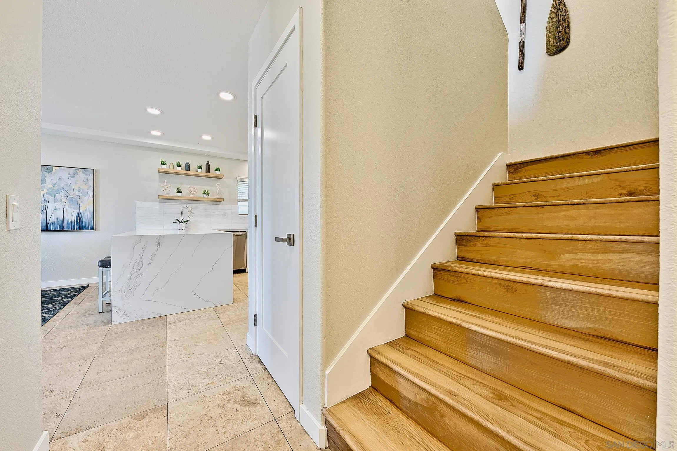 https://cdn.realtyfeed.com/cdn/127/250040860/1e4055e745faf55fe8cfad6ba238f603.webp