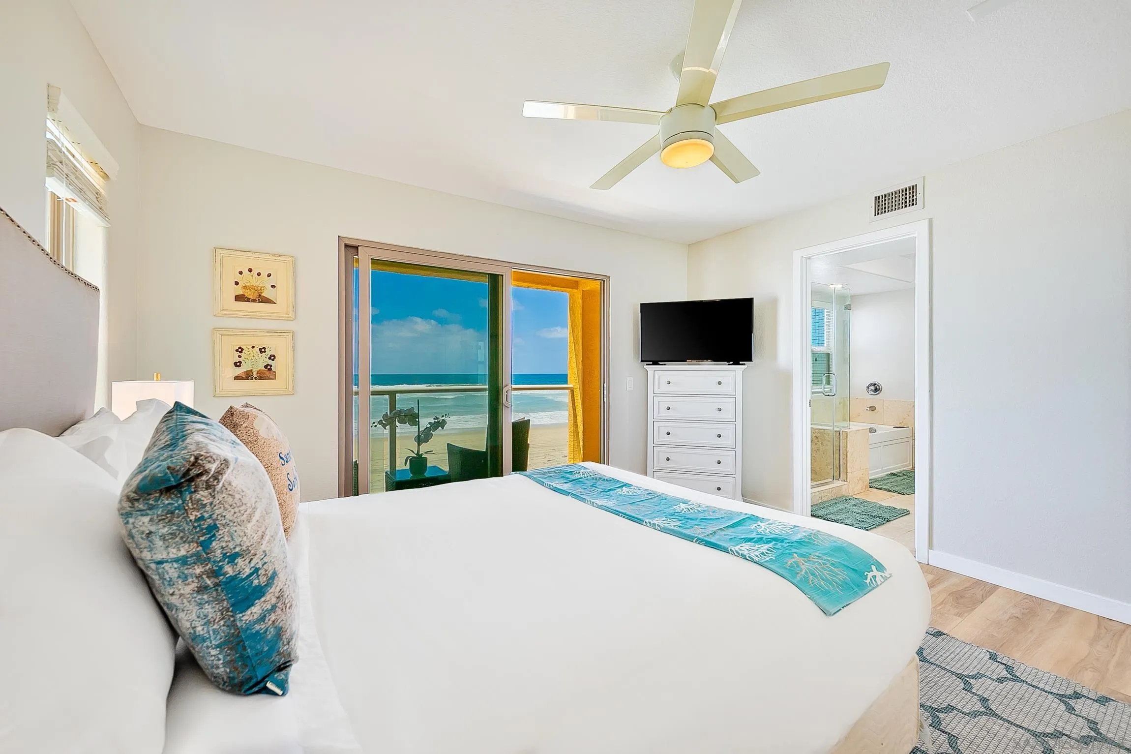 https://cdn.realtyfeed.com/cdn/127/250040860/72f7939bdf0c4bcb812fbb6c1efd41ac.webp