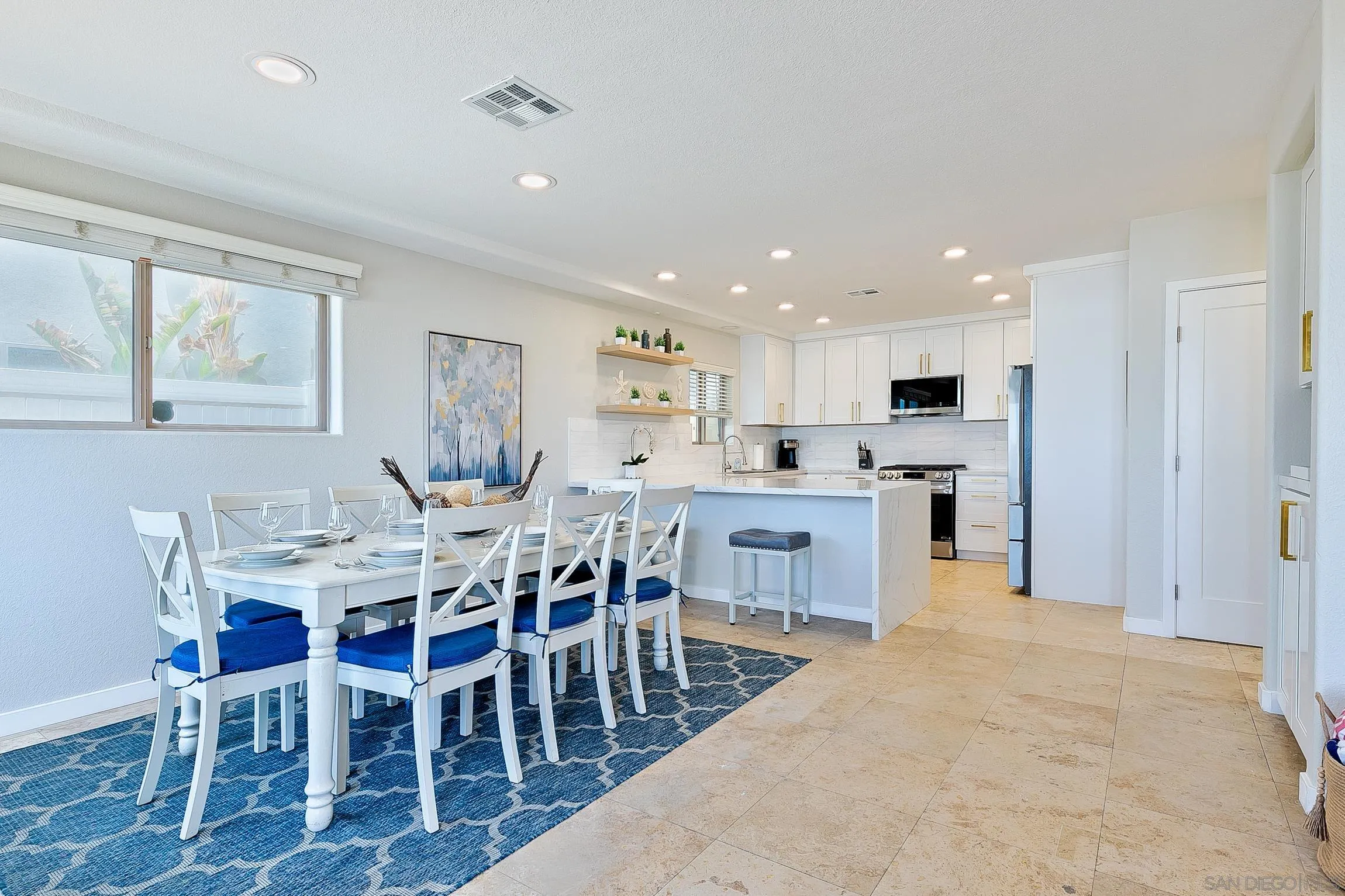 https://cdn.realtyfeed.com/cdn/127/250040860/9cca2ad8176a8b6784b3d6cd5a50fba8.webp