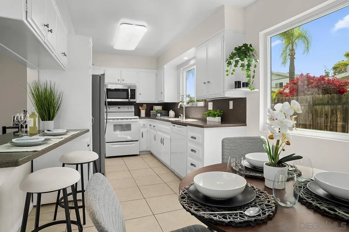 https://cdn.realtyfeed.com/cdn/127/250040872/f15bfd061ee5272f89beb1182c85da70.webp