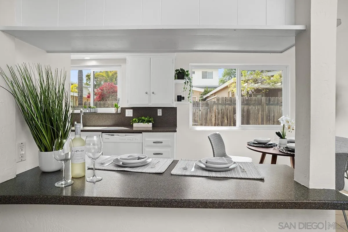 https://cdn.realtyfeed.com/cdn/127/250040872/f35d6917cbc2c3fd2ab2ea52b212c567.webp