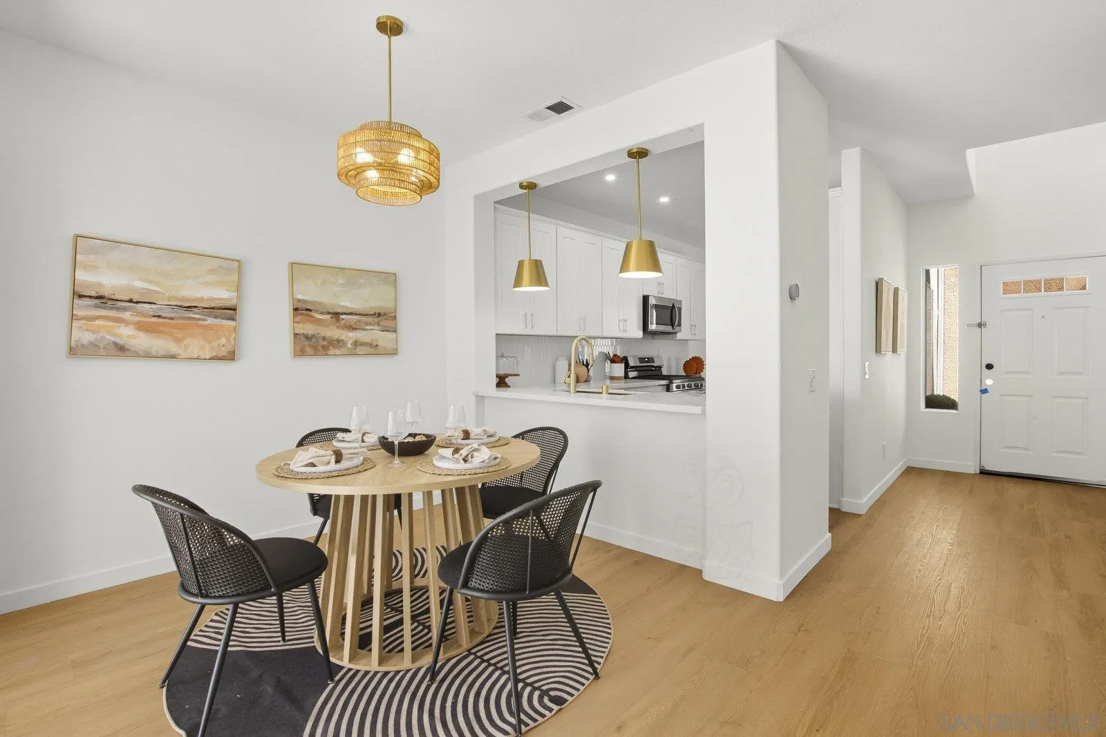 https://cdn.realtyfeed.com/cdn/127/250040873/070eea78b056fb762cf99f4d9af67ab1.webp