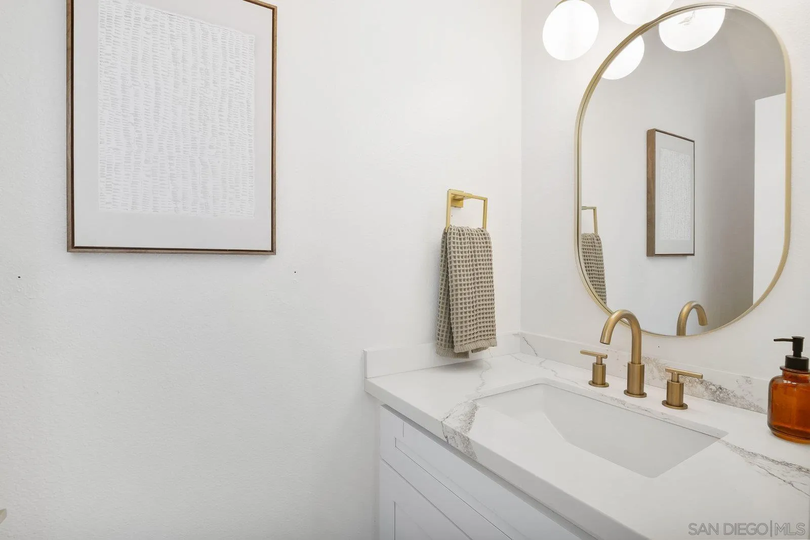https://cdn.realtyfeed.com/cdn/127/250040873/9041c653d56589b470d5e7fbc5fe3cc3.webp