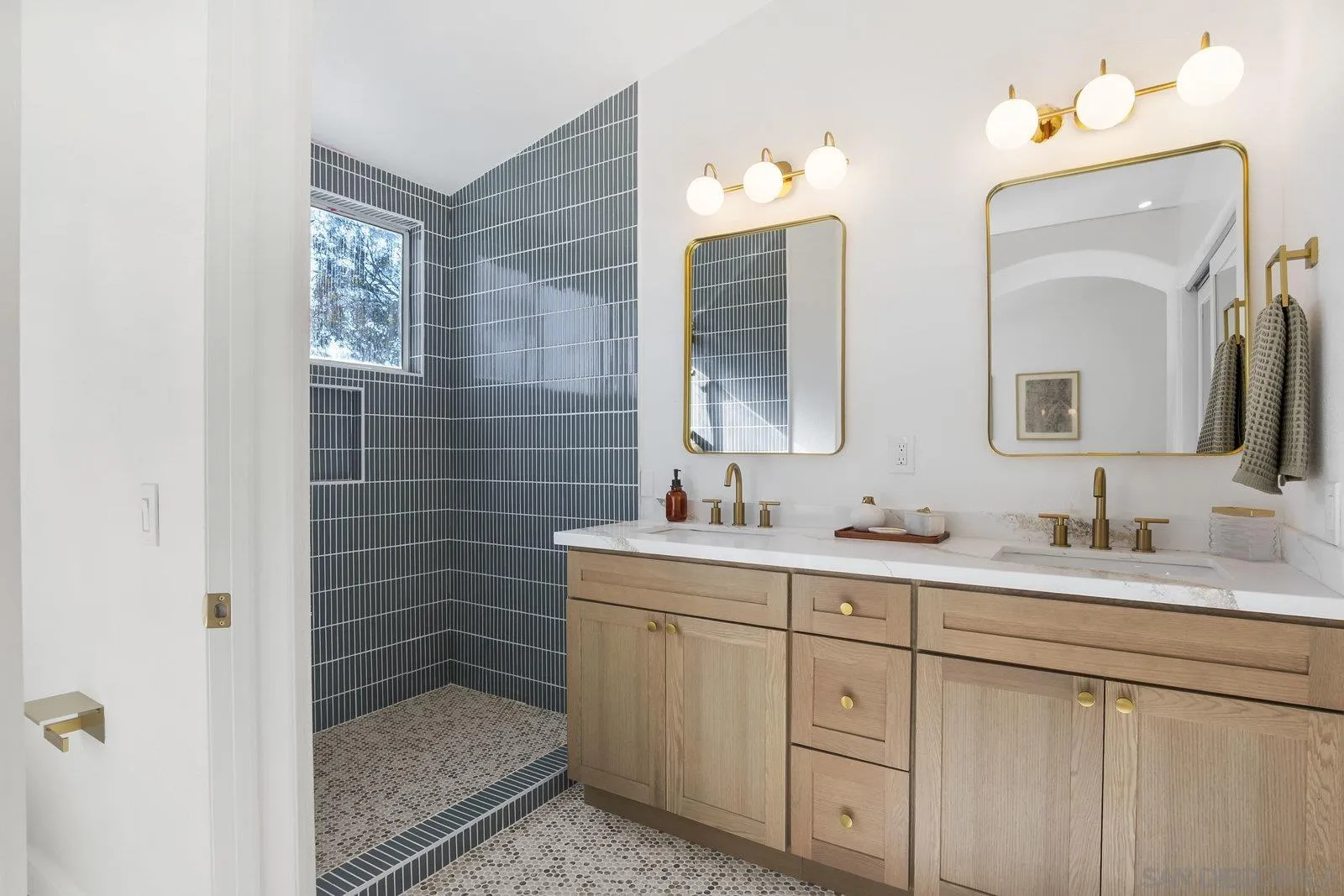 https://cdn.realtyfeed.com/cdn/127/250040873/b4ac36b183e98be3211c16c0239f1384.webp
