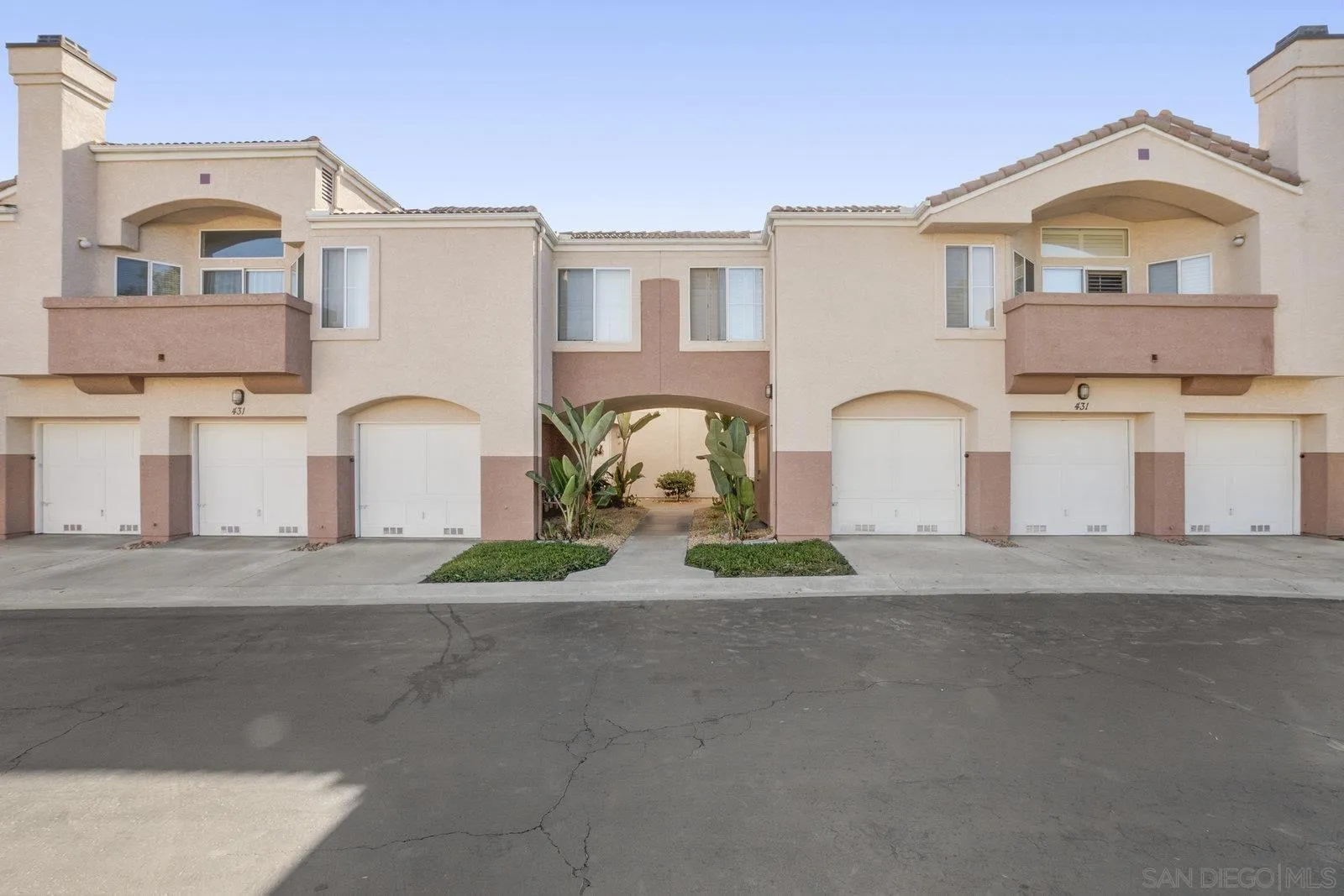 https://cdn.realtyfeed.com/cdn/127/250040873/d6be73c17459f49f70bc6b06b3a918e4.webp