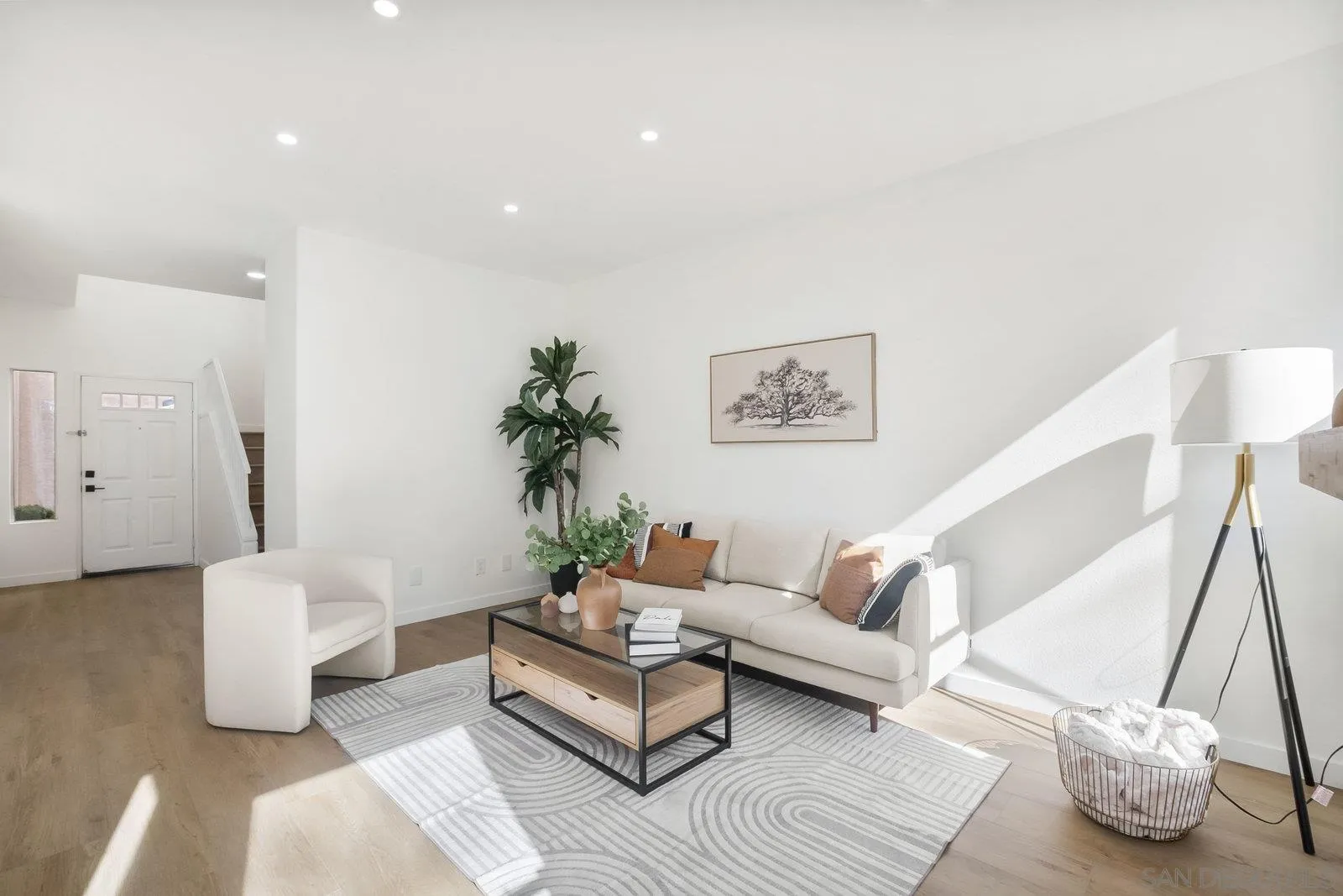 https://cdn.realtyfeed.com/cdn/127/250040873/eeec847ffc569b20b0a67102f2d23f22.webp