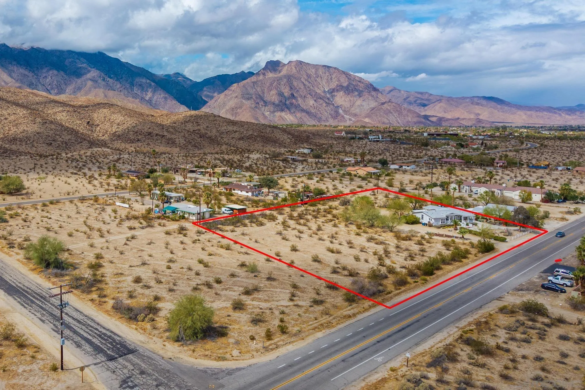 https://cdn.realtyfeed.com/cdn/127/250040877/d1edb1ddb1a9fa9daa575a0129f35632.webp