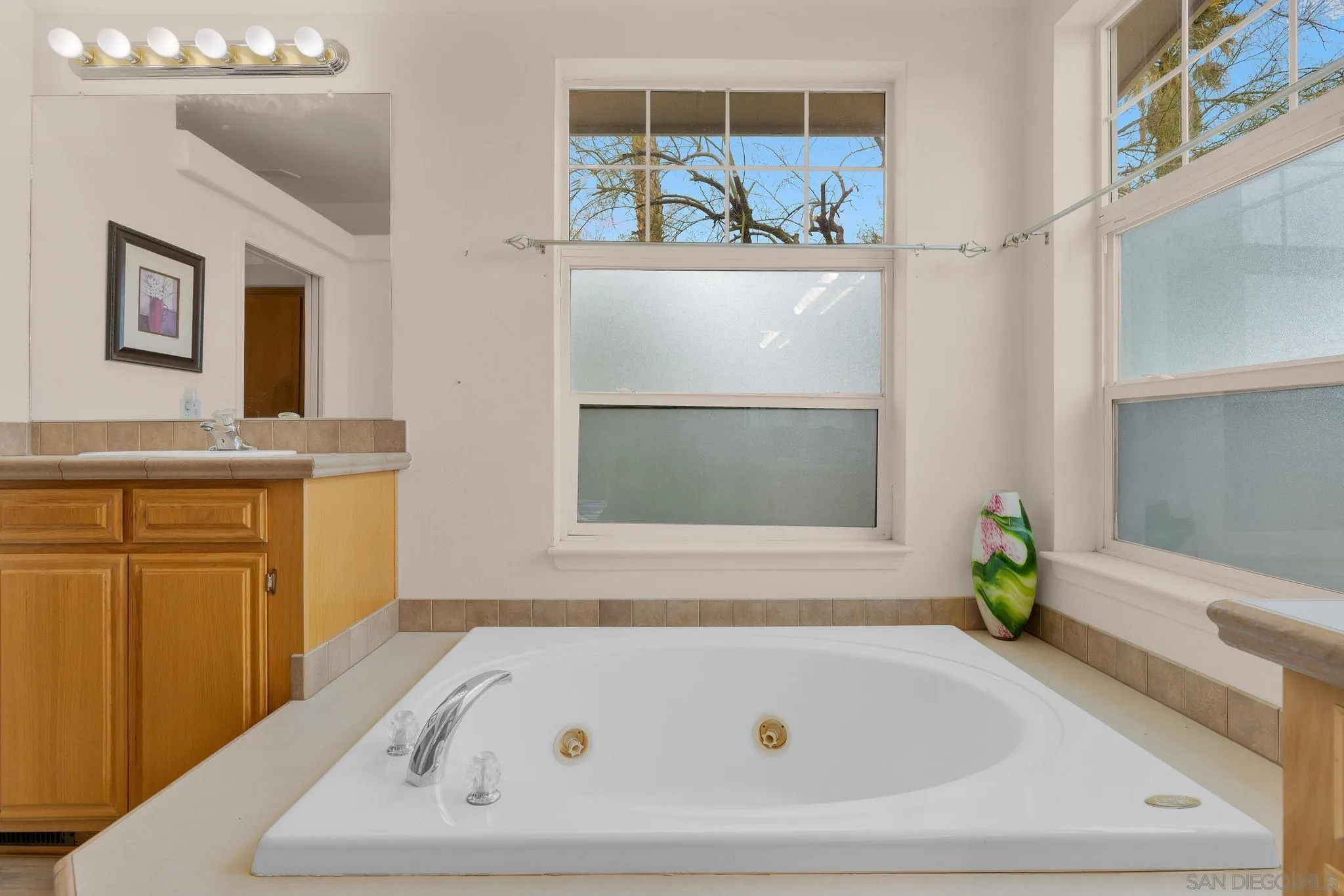 https://cdn.realtyfeed.com/cdn/127/250040877/d70848e693d6d63d22cc4ed76d5ff214.webp