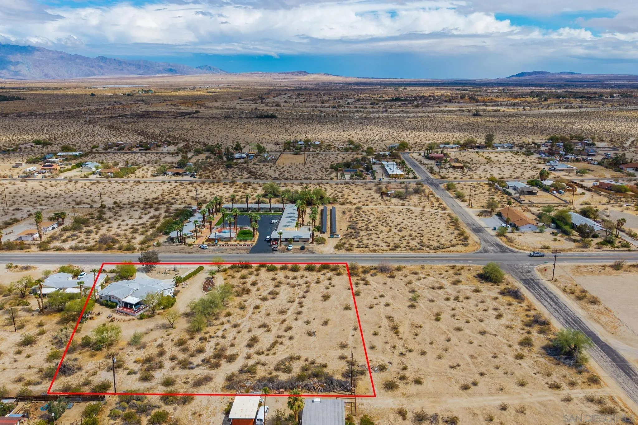 https://cdn.realtyfeed.com/cdn/127/250040877/feadcbcc289036cb410d7bd0ffd94a33.webp