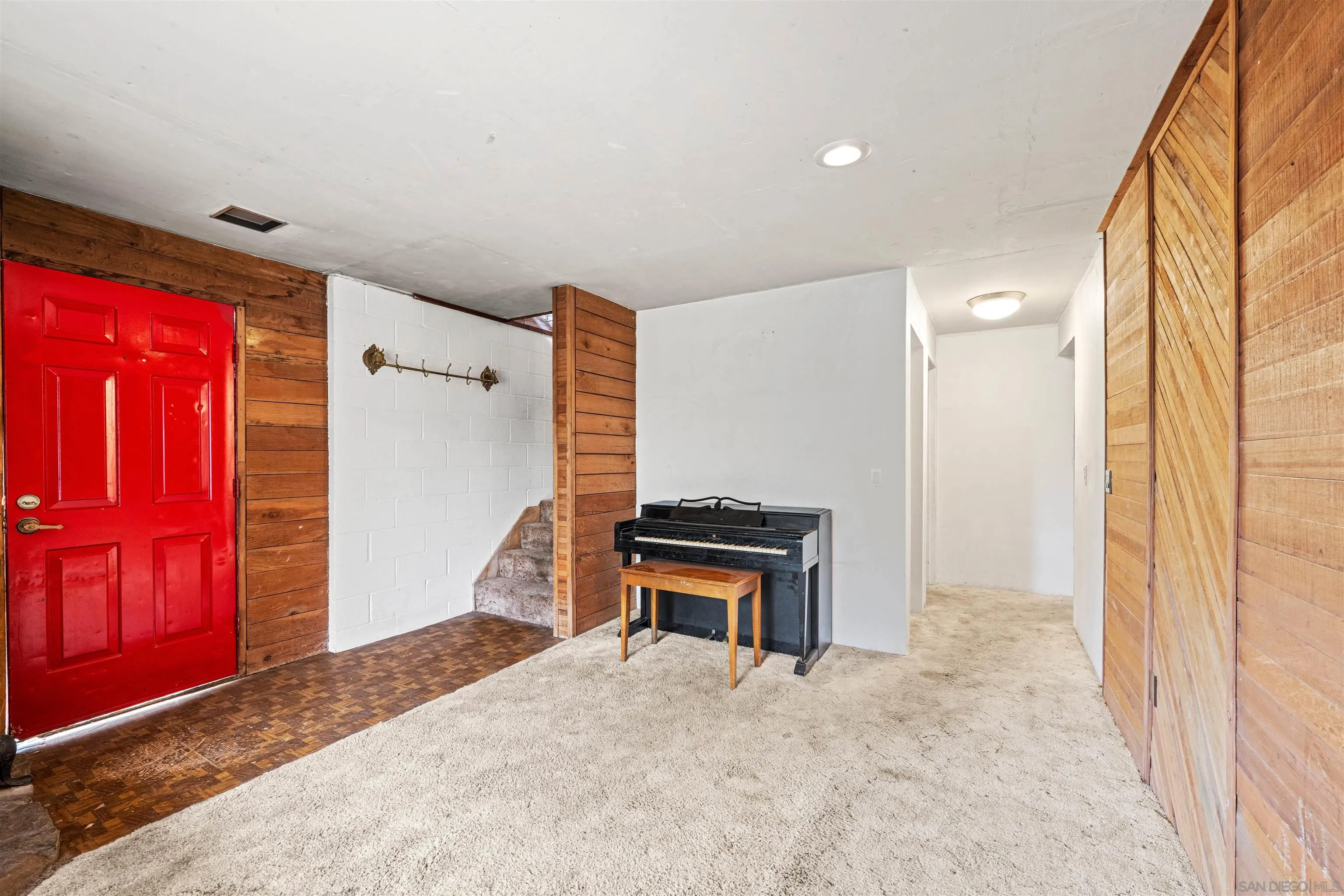 https://cdn.realtyfeed.com/cdn/127/250040883/80674de4461f33c88211599adea3adf9.webp