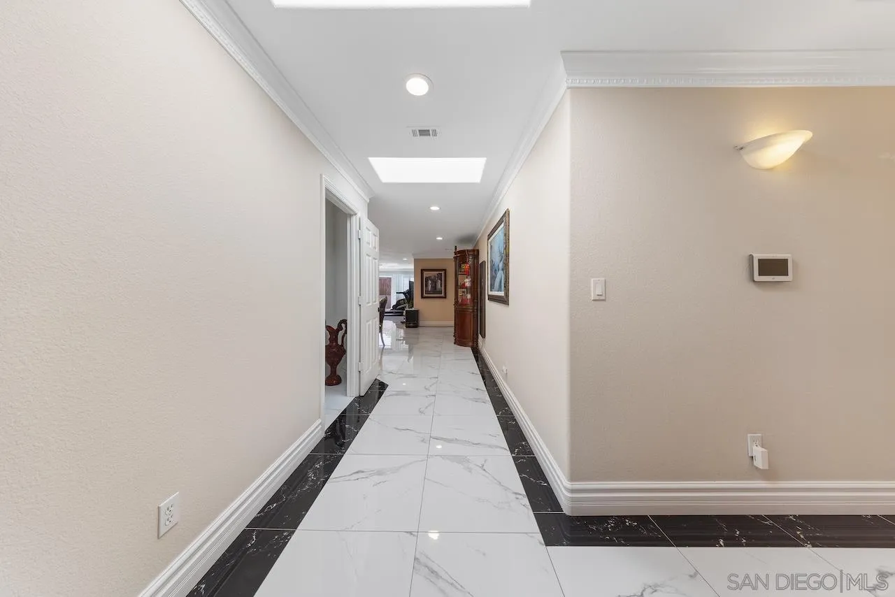 https://cdn.realtyfeed.com/cdn/127/250040885/2f2c20c54d82c78e7b6ace33cbbf9243.webp