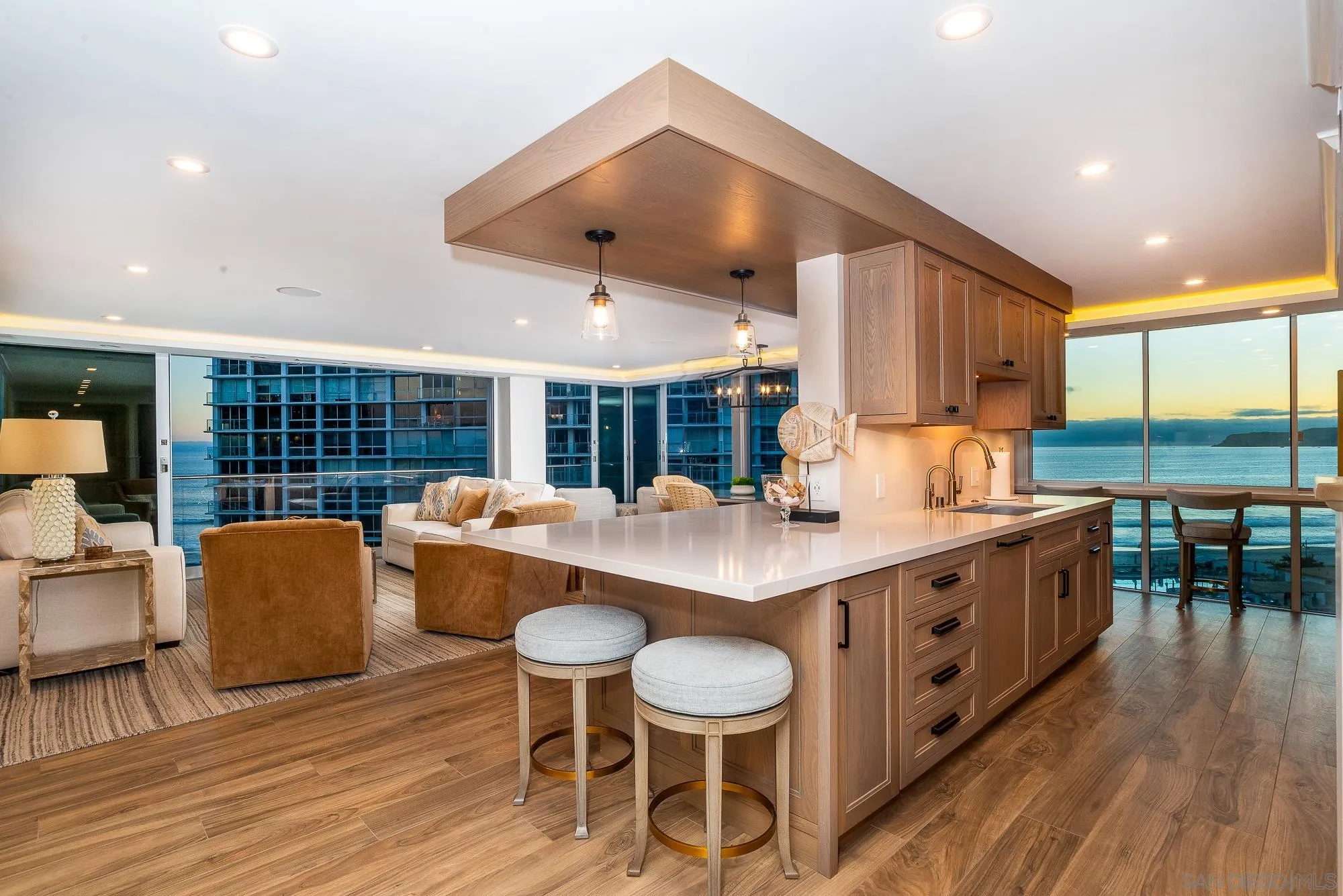 https://cdn.realtyfeed.com/cdn/127/250040889/8be49edf3004c591842f2d38ee75d0b7.webp