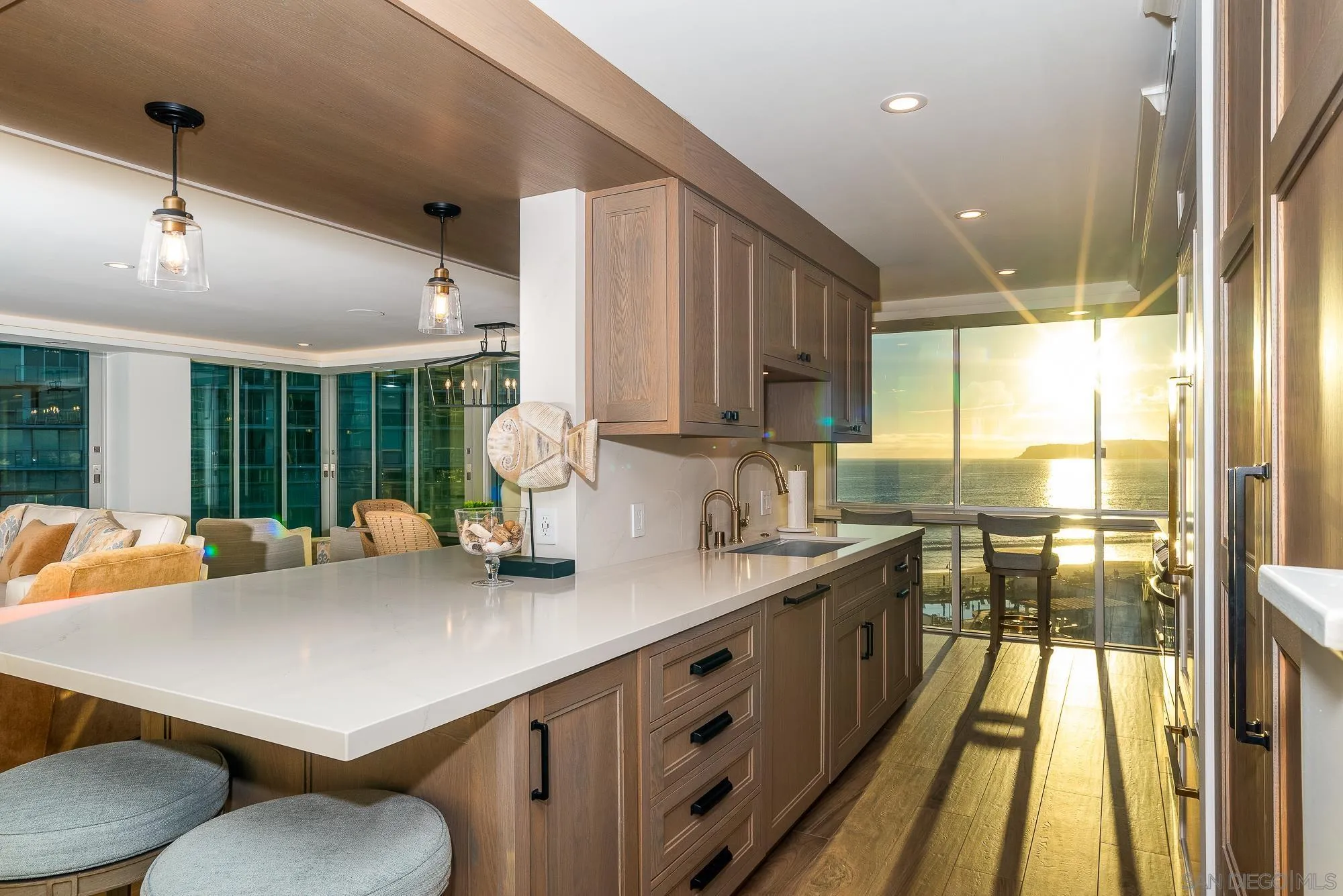 https://cdn.realtyfeed.com/cdn/127/250040889/92b92e898d3160dc1e4efba04bcdb999.webp