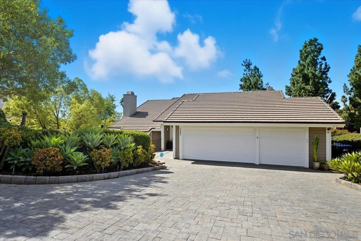 https://cdn.realtyfeed.com/cdn/127/250040892/2b9991fd50596f5415c9ade6abbaeab9.webp