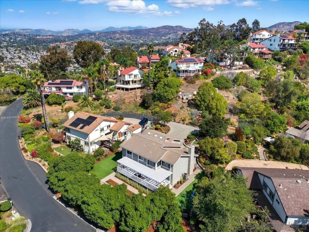 https://cdn.realtyfeed.com/cdn/127/250040892/82b40b59938eacf92da20c266dea94df.webp
