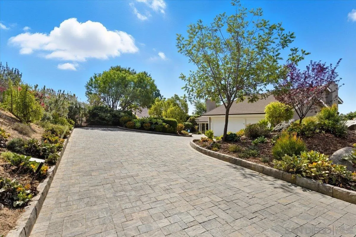 https://cdn.realtyfeed.com/cdn/127/250040892/f2a4983ba713bac750acf92c57e30d53.webp