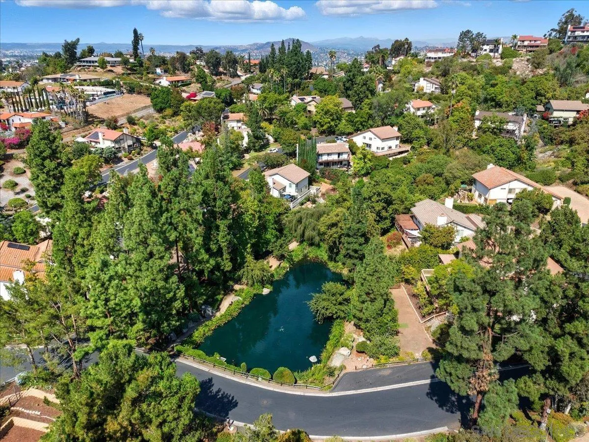 https://cdn.realtyfeed.com/cdn/127/250040892/fe94906cd668d642d832f18a0b64ecac.webp
