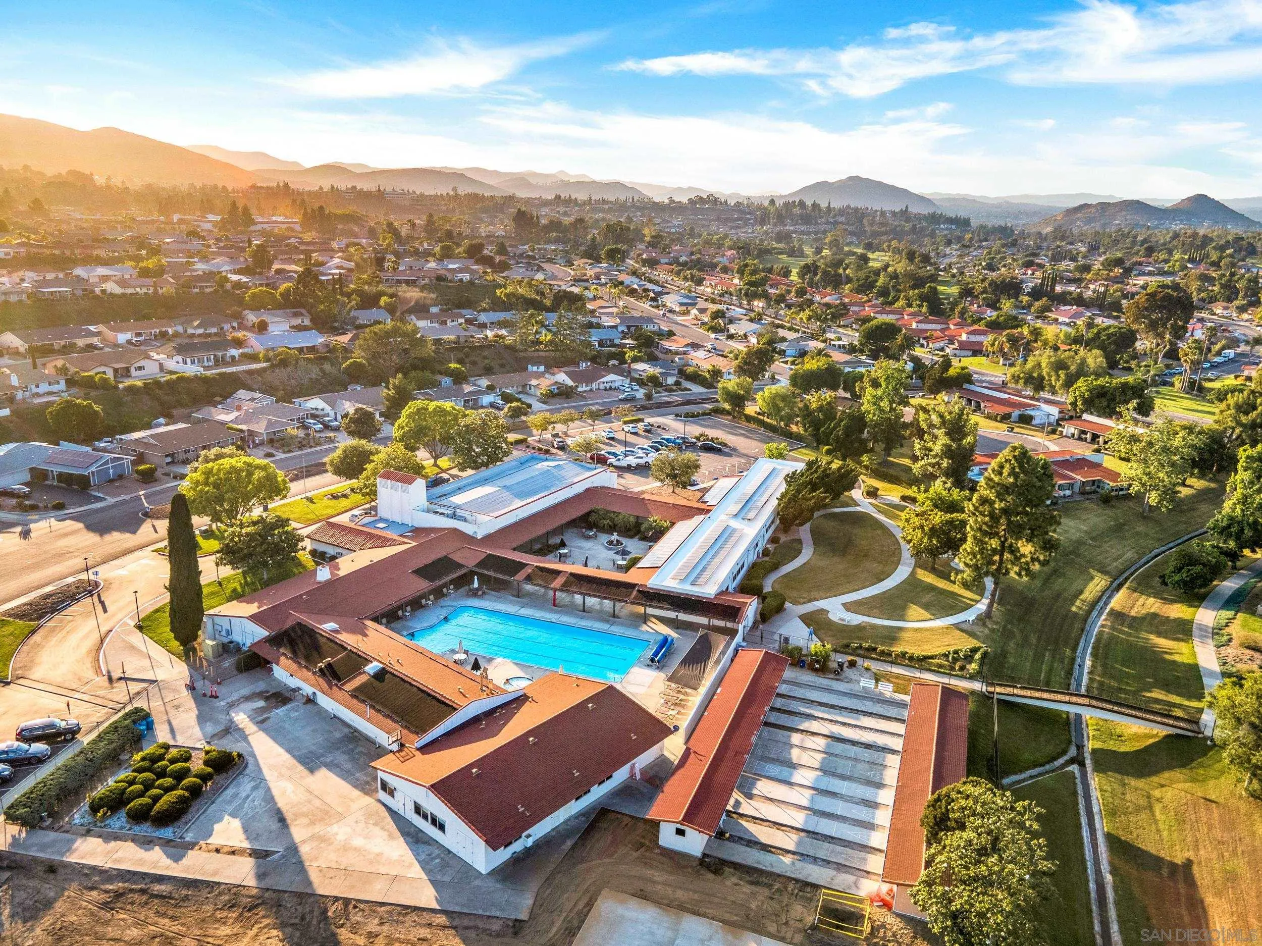 https://cdn.realtyfeed.com/cdn/127/250040893/cb22503b795d6eeeec59bce8f0af9ceb.webp