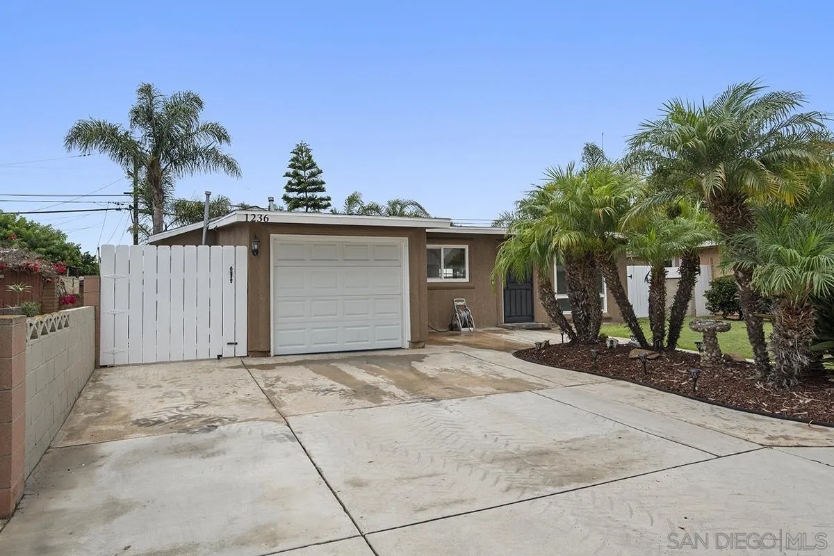 https://cdn.realtyfeed.com/cdn/127/250040898/bc8639b0cfa40ee6e51777f66867bacf.webp