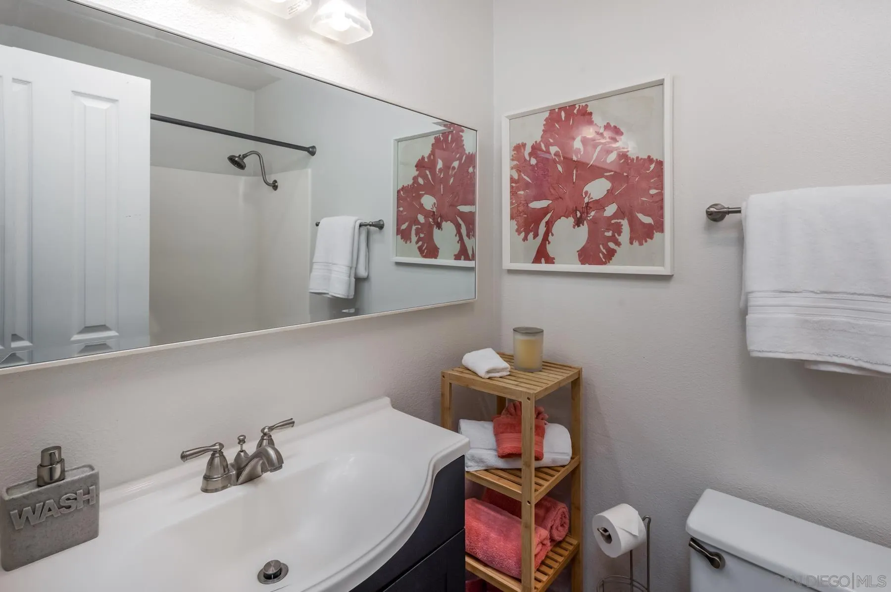 https://cdn.realtyfeed.com/cdn/127/250040899/366952ad8ca9cde90dda9cf3cf8a2abe.webp
