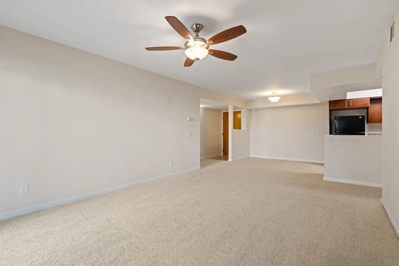 Photo #11: 250040907 Listing: Photo #11