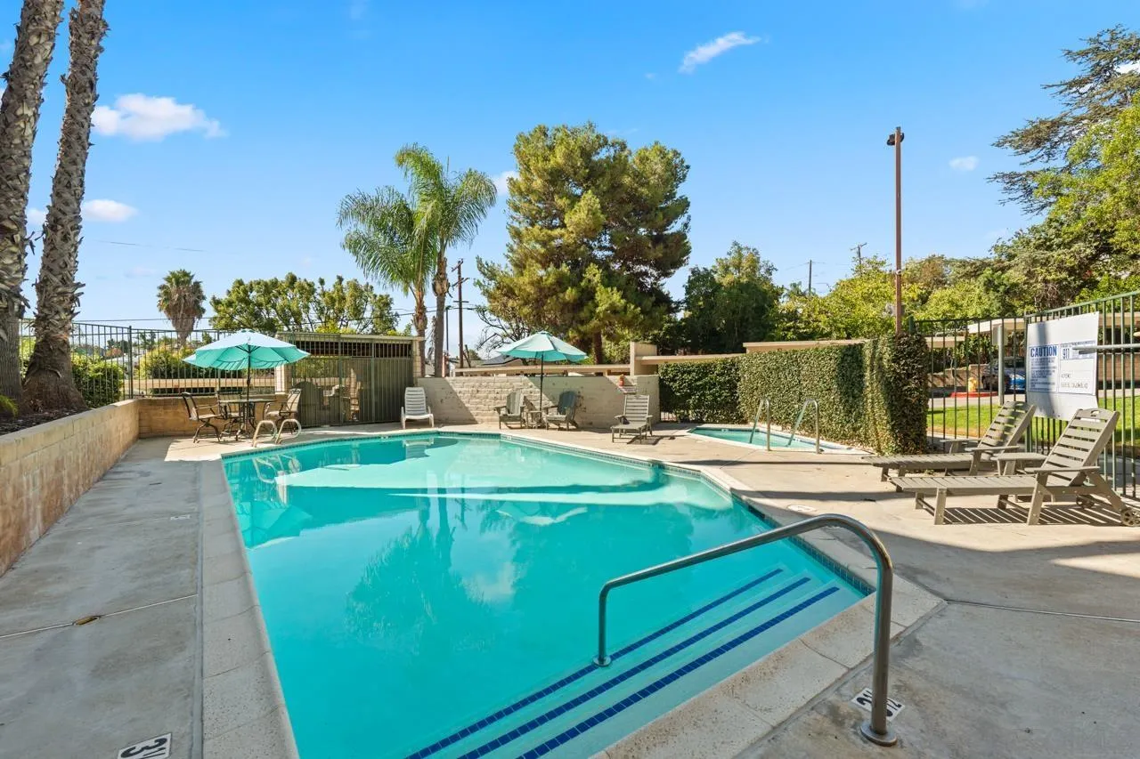 Photo #2: 250040907 Listing 
