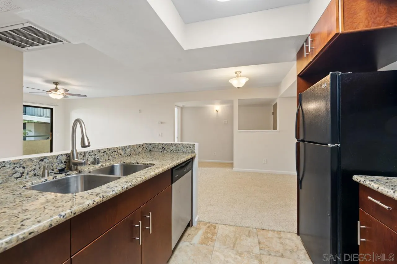 Photo #9: 250040907 Listing: Photo #9