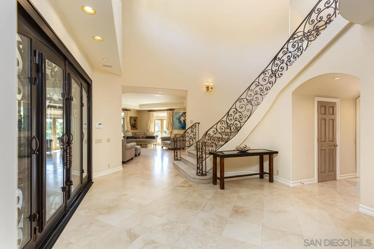 https://cdn.realtyfeed.com/cdn/127/250040911/12f52e9690c99ef734da88d686bc4c26.webp