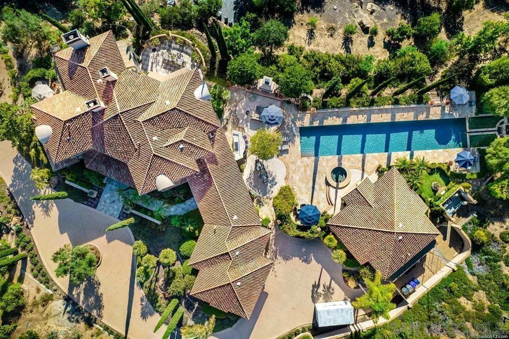 https://cdn.realtyfeed.com/cdn/127/250040911/c0a9b2fb5c0b0c17be0f1e74b865d607.webp