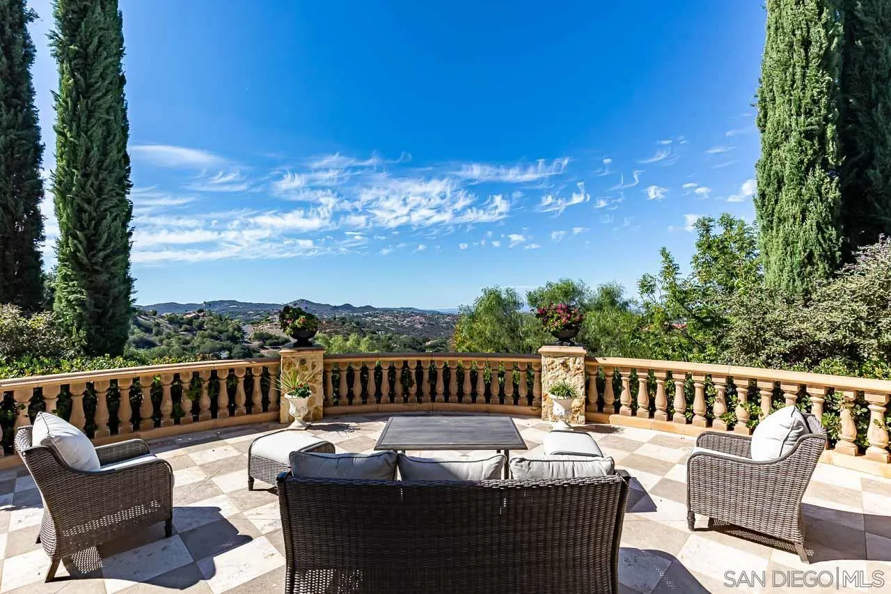 https://cdn.realtyfeed.com/cdn/127/250040911/d7ffab431474df2f339fbc9754d7a3a8.webp