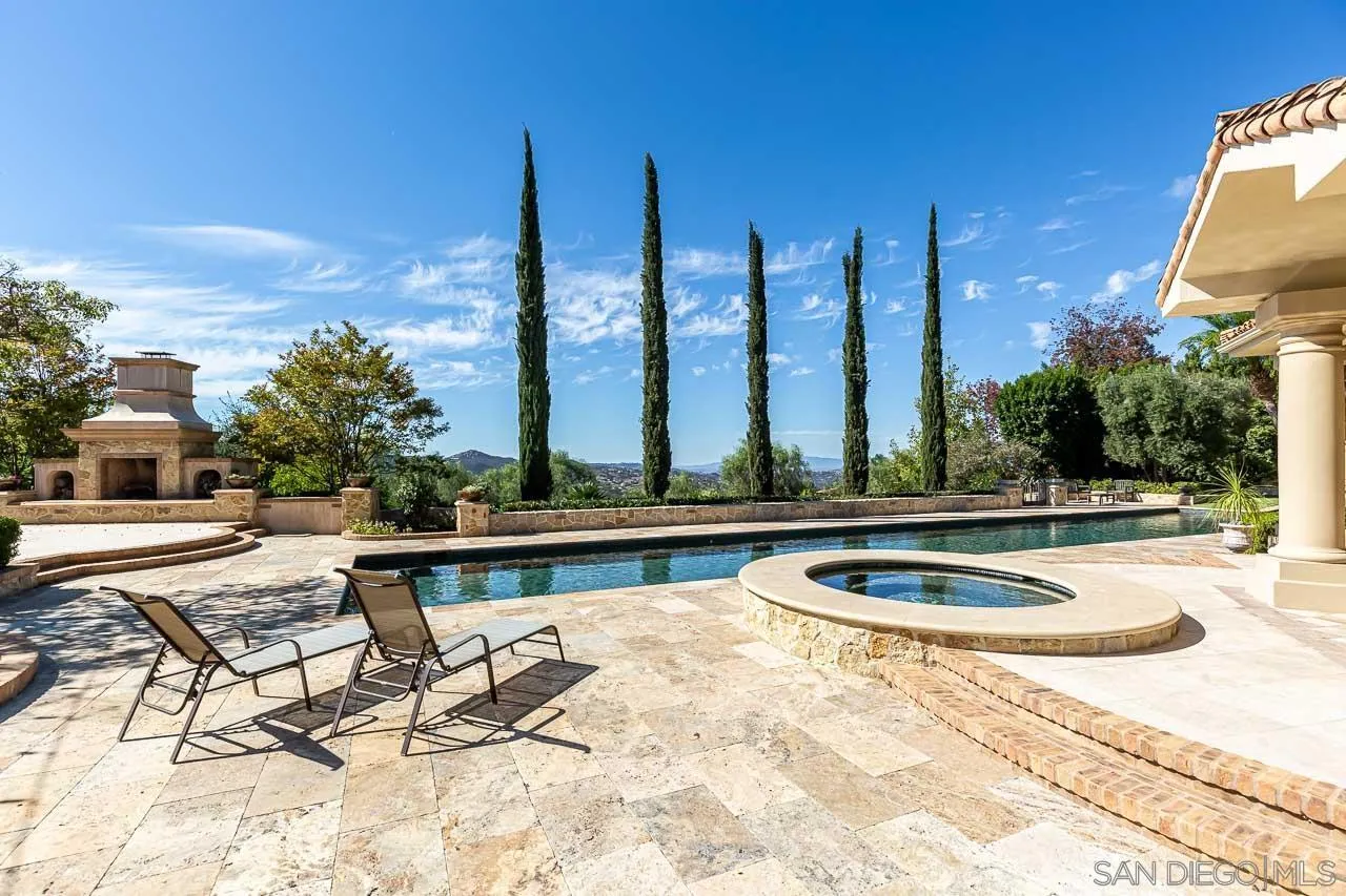 https://cdn.realtyfeed.com/cdn/127/250040911/e19af5e41cc3dcf5074b102362d10692.webp