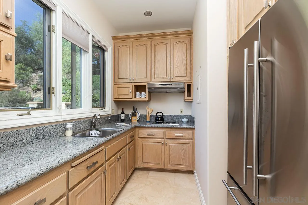 https://cdn.realtyfeed.com/cdn/127/250040911/e1b93845eae5401355db97ad7de731eb.webp
