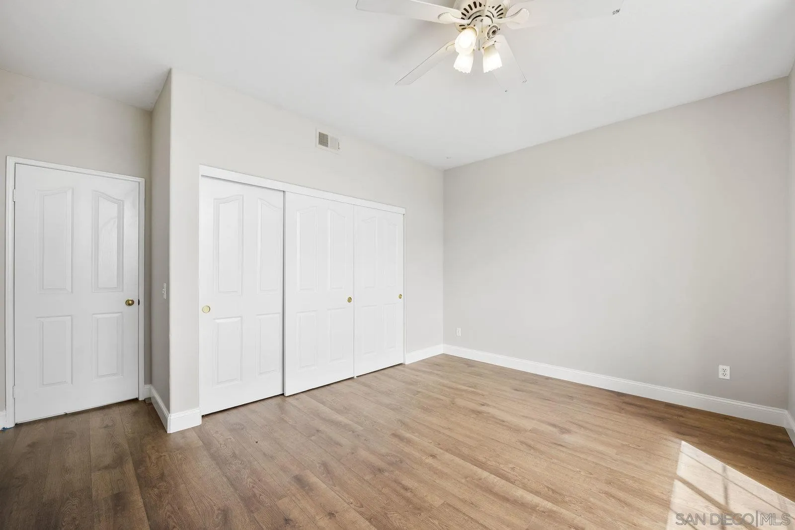 https://cdn.realtyfeed.com/cdn/127/250040913/9b6097cc8188d1fc2539ff0f21ae7987.webp