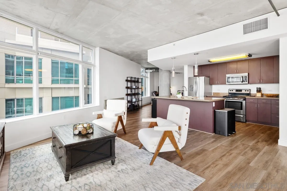 Photo #6: 250040916 Listing 